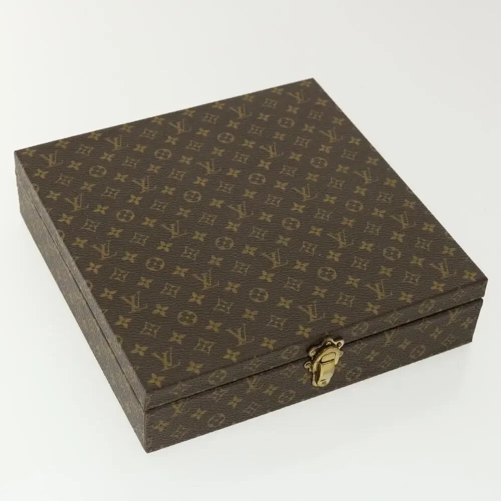 Louis Vuitton height width